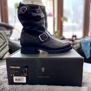 Frye - Veronica Short Boots - Brand New